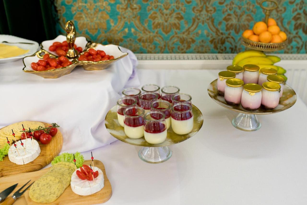 Hotel Campari Góra Motyczna Buitenkant foto