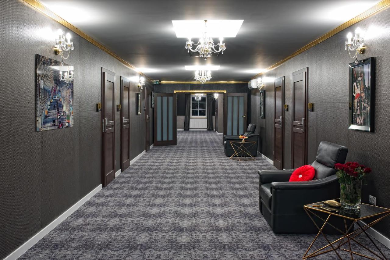Hotel Campari Góra Motyczna Buitenkant foto
