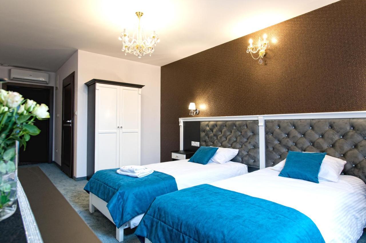 Hotel Campari Góra Motyczna Buitenkant foto