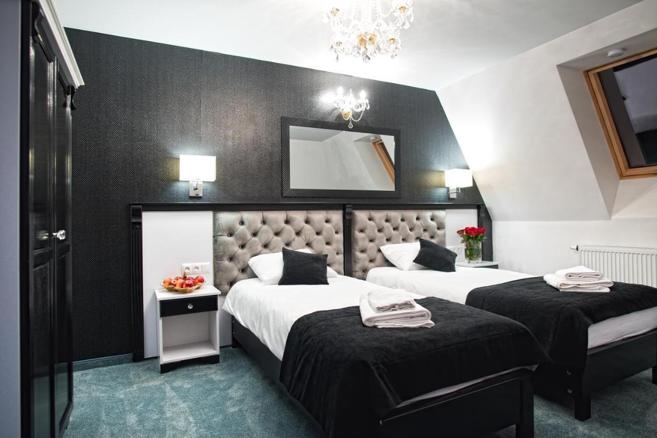 Hotel Campari Góra Motyczna Buitenkant foto