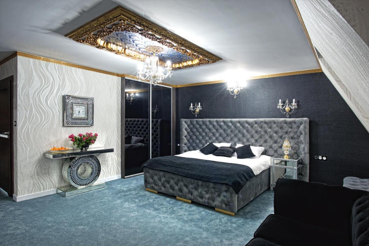 Hotel Campari Góra Motyczna Buitenkant foto