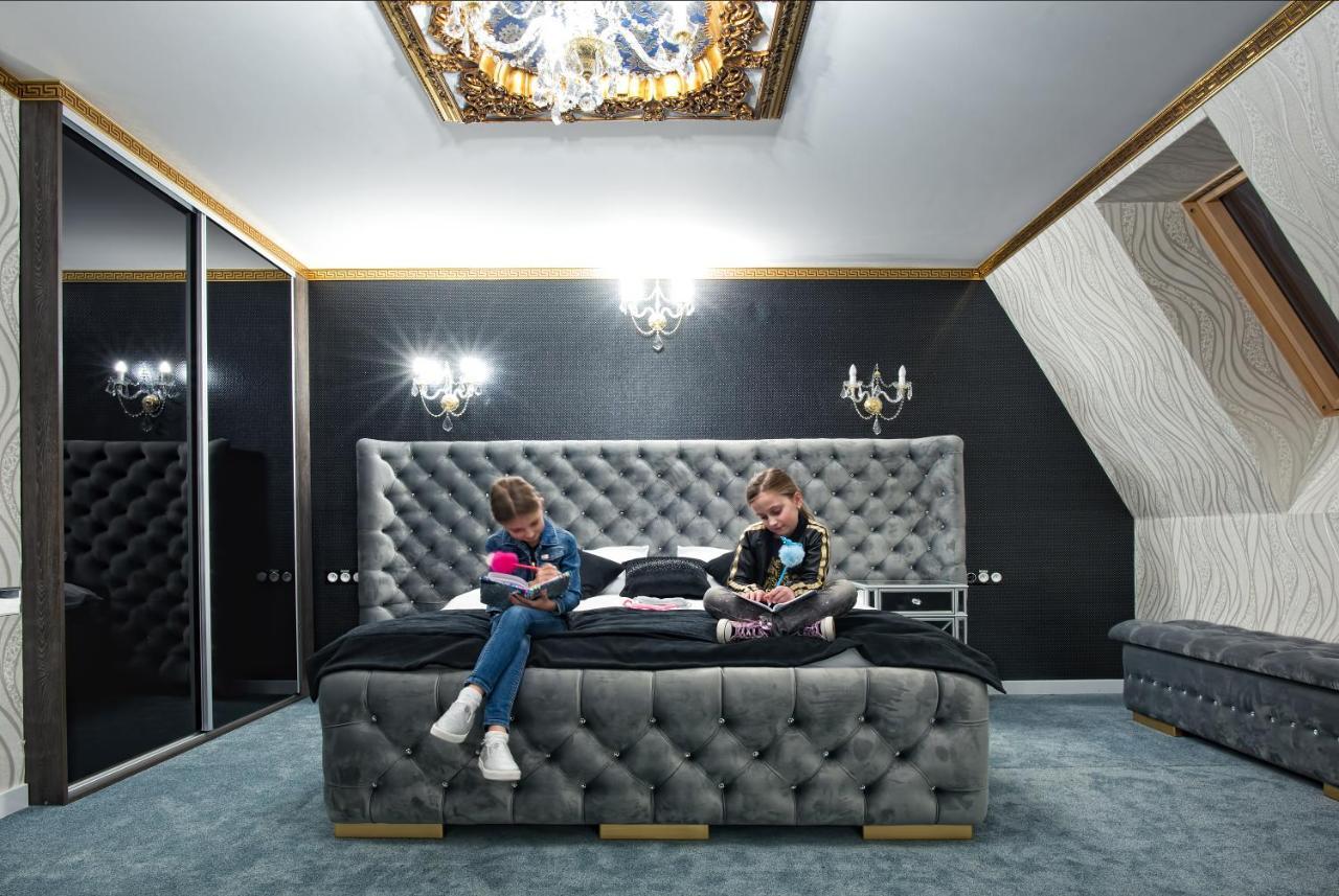 Hotel Campari Góra Motyczna Buitenkant foto